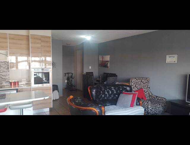 2 BEDROOM APARTMENT FOR SALE IN BRAKPAN NORTH